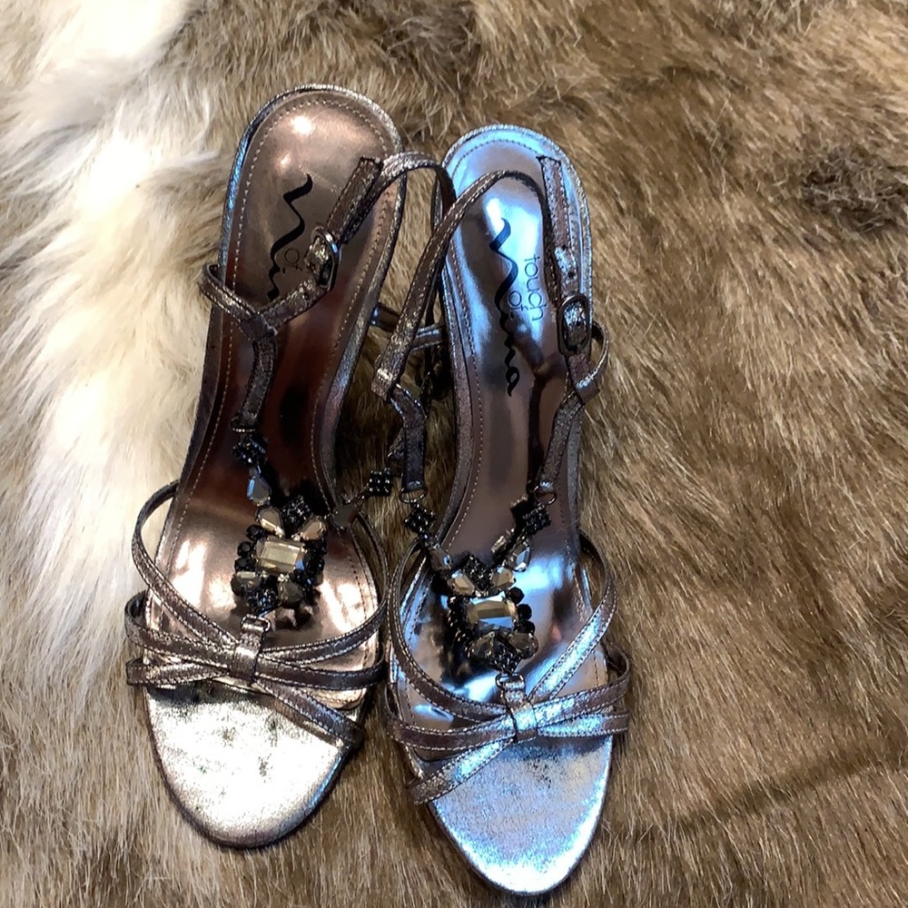 Touch of NINA jeweled sandals silver